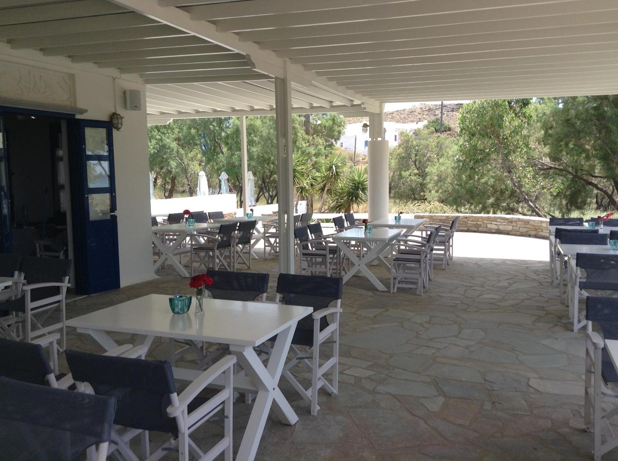 Nostos Beachfront Apartments & Studios 아기오스 이오니스 외부 사진