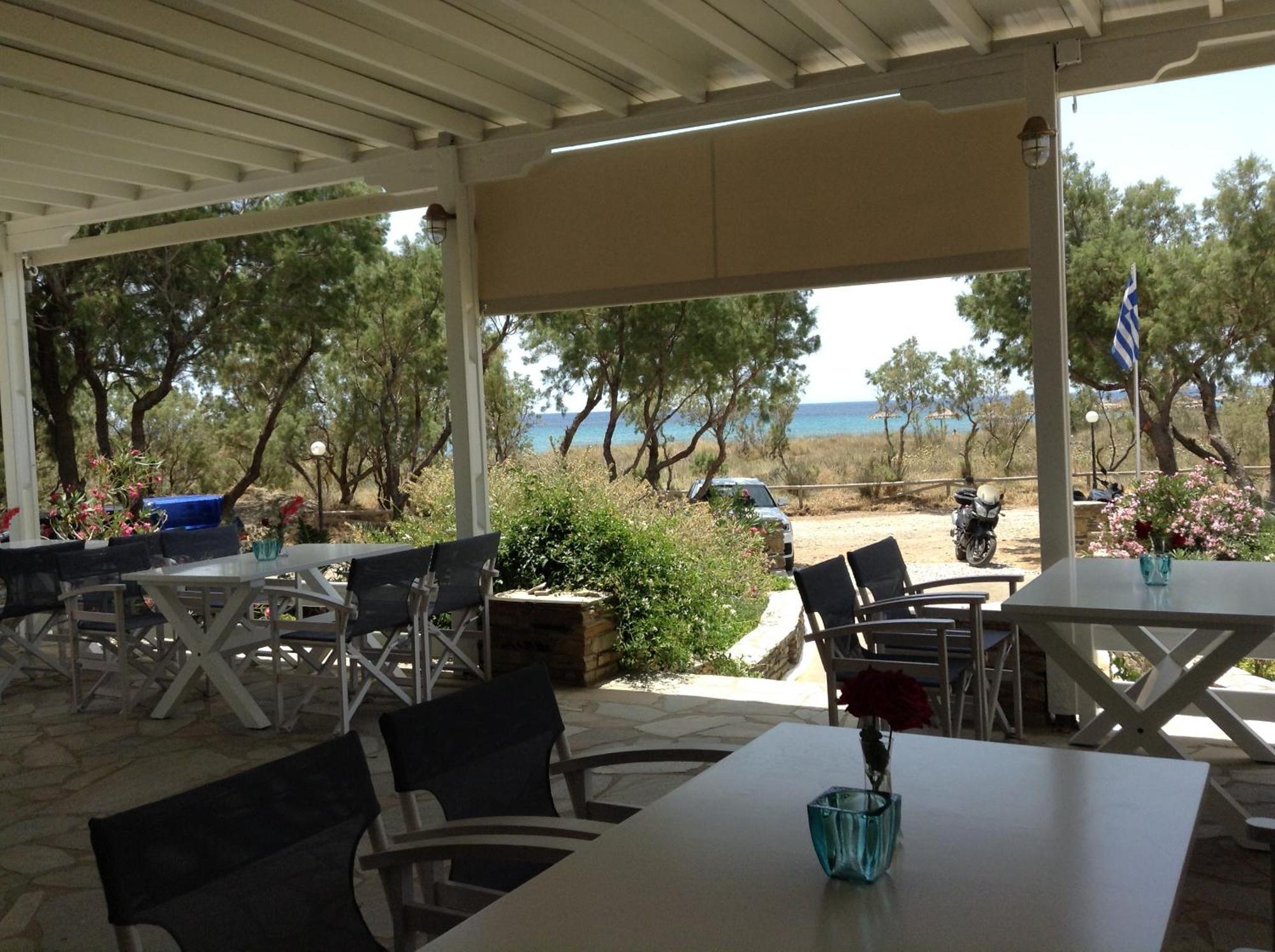 Nostos Beachfront Apartments & Studios 아기오스 이오니스 외부 사진