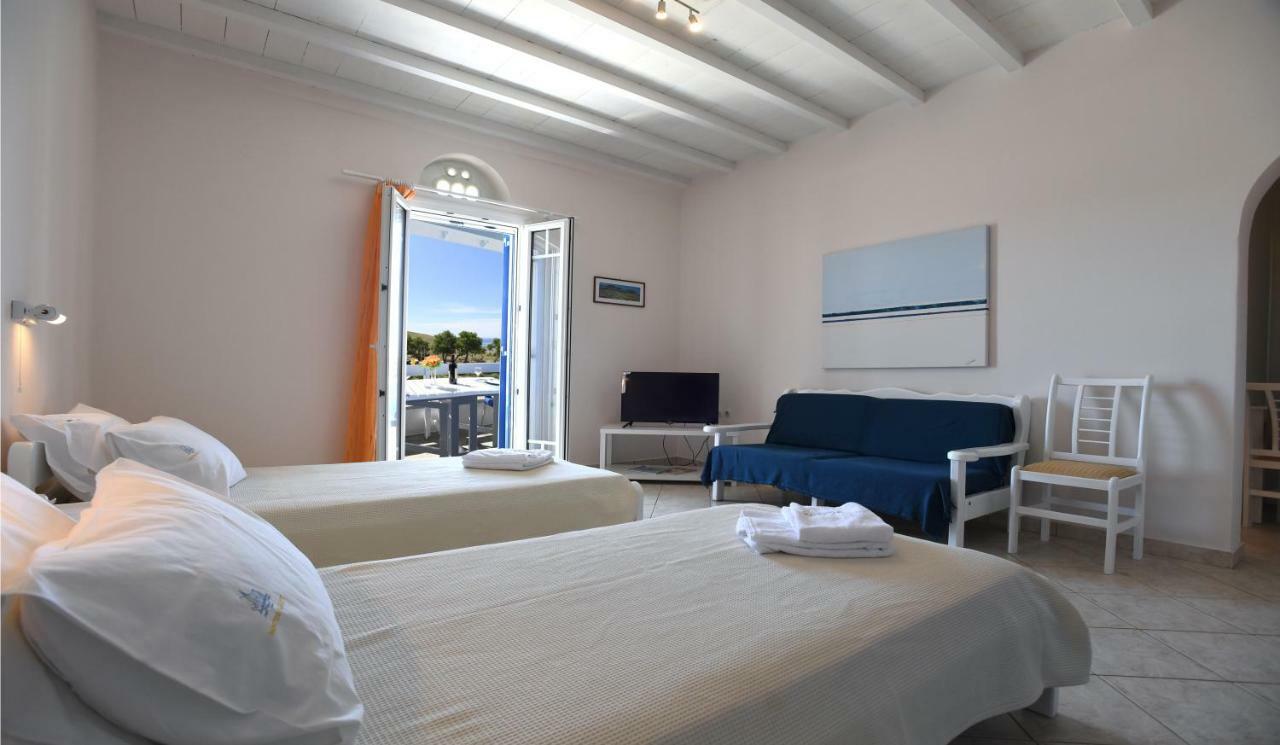 Nostos Beachfront Apartments & Studios 아기오스 이오니스 외부 사진