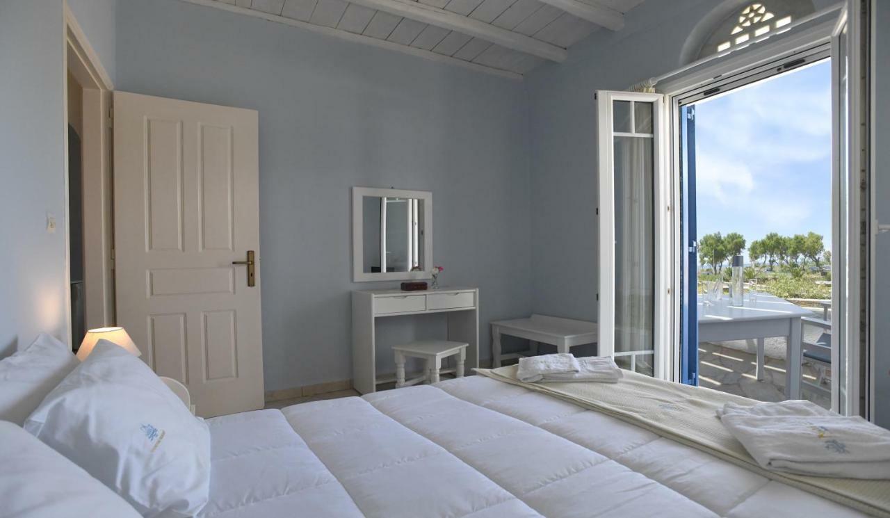 Nostos Beachfront Apartments & Studios 아기오스 이오니스 외부 사진