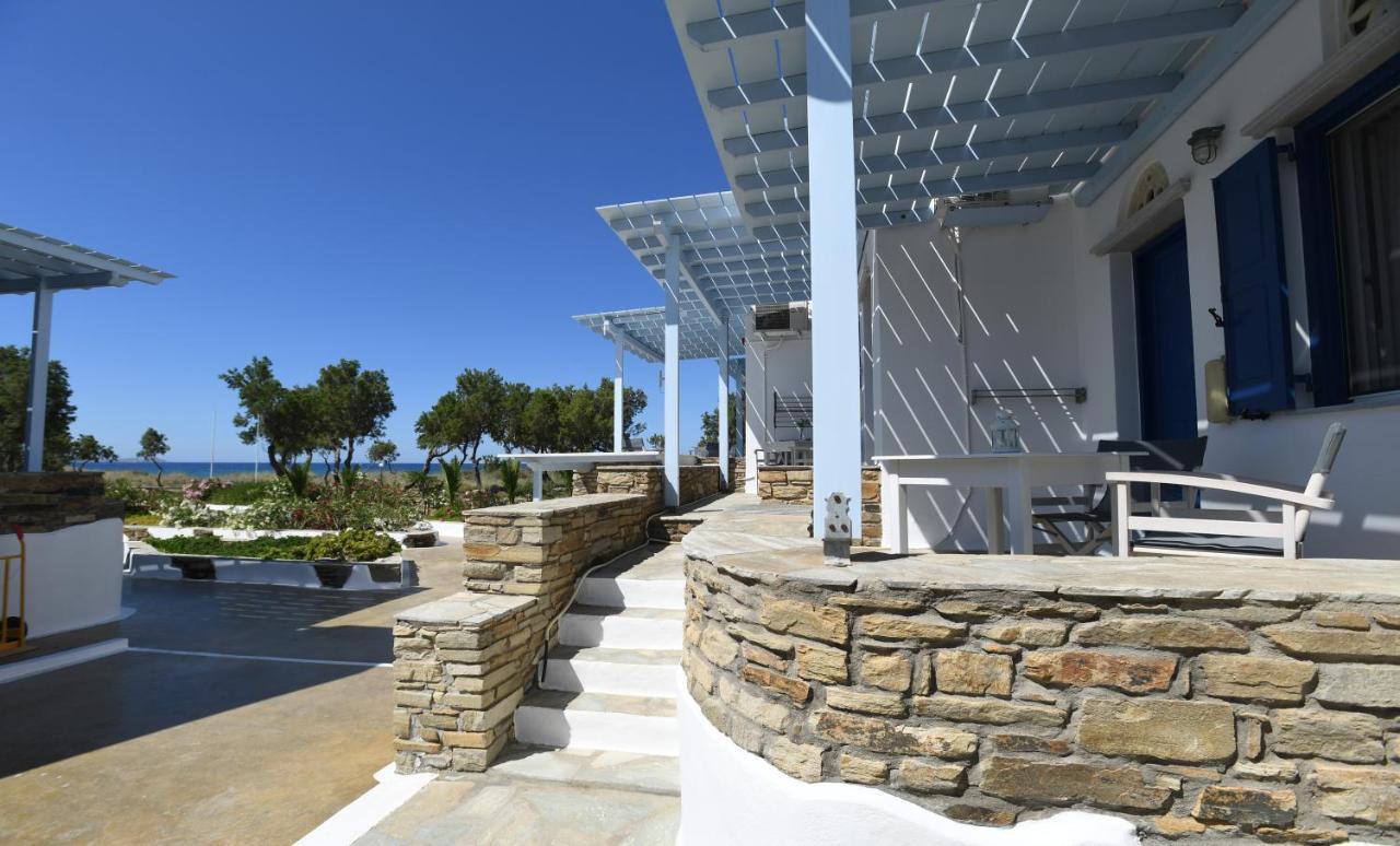 Nostos Beachfront Apartments & Studios 아기오스 이오니스 외부 사진